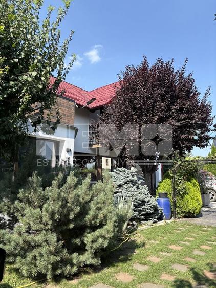Casă cu 8 camere cu Piscina în Nord