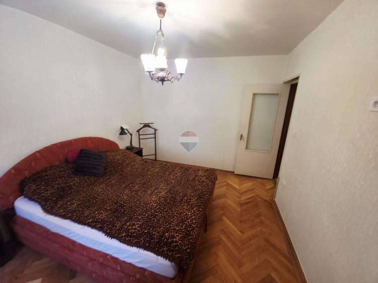 Apartament cu 2 camere decomandat, mobilat în Mărăței