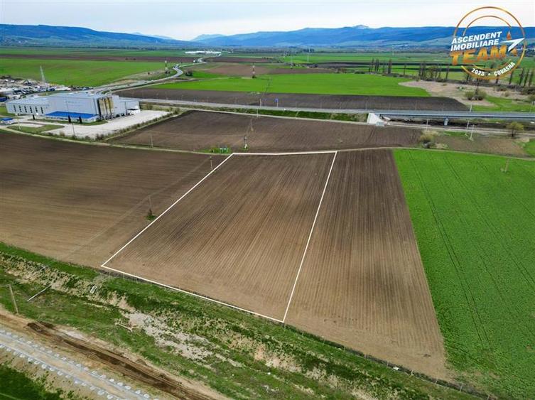 Teren Construcții intravilan de 6400 mp, în Arcuș