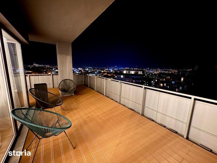 Apartament cu 4 camere semidecomandat, mobilat în Bună Ziua
