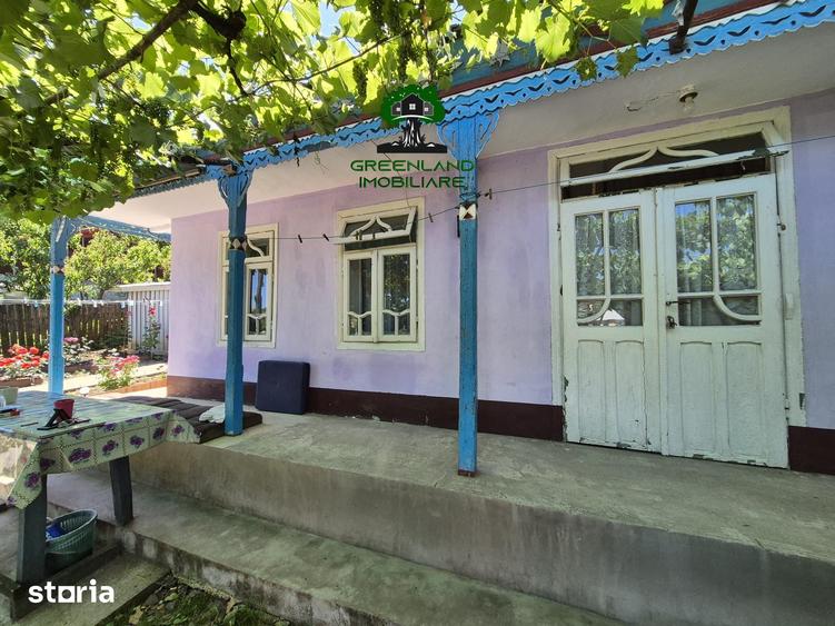 Casă cu 4 camere cu Teren 3024 Mp în Popricani