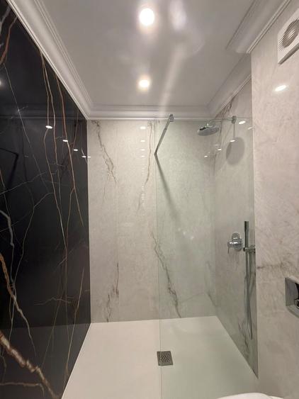 Apartament cu 5 camere decomandat în Pipera