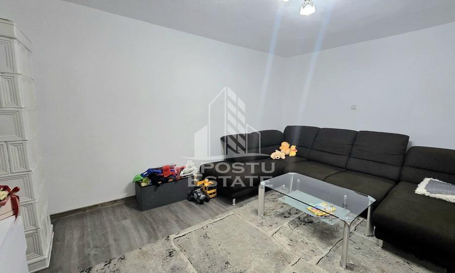 Casă individuală cu 5 camere cu Canalizare în Mehala