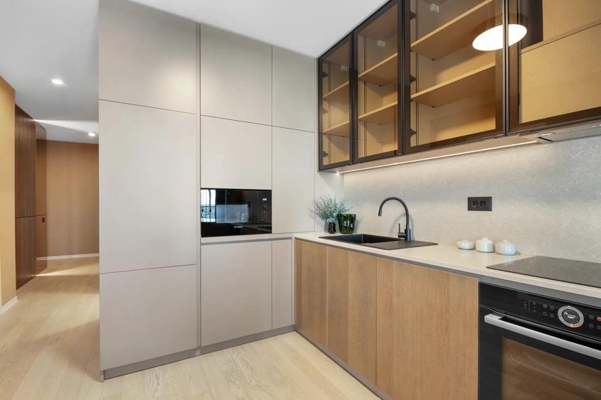 Apartament cu 3 camere decomandat în Floreasca