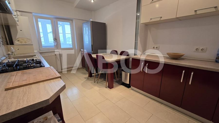 Apartament cu 2 camere decomandat, mobilat în Central