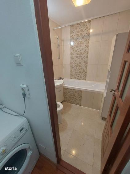 Apartament cu 3 camere decomandat în Decebal