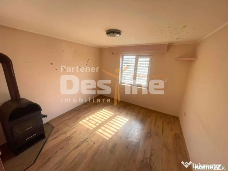 Casă cu 4 camere cu Teren 550 Mp în Păulești