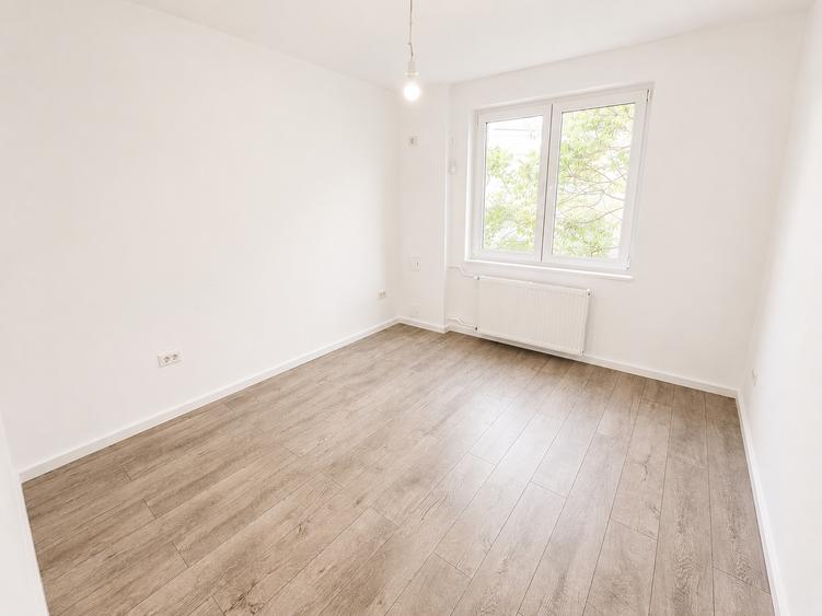 Apartament cu 3 camere în Dristor