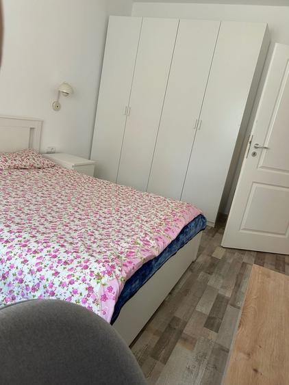 Apartament cu 2 camere decomandat, mobilat în Girocului