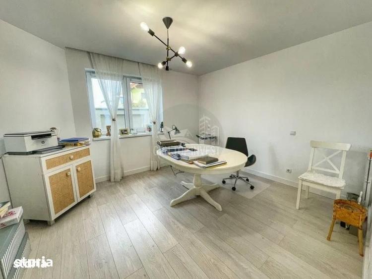 Casă cu 5 camere cu Teren 500 Mp în Veterani