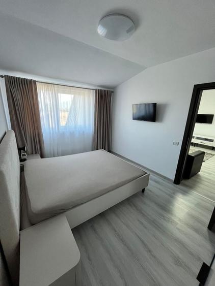 Apartament cu 2 camere semidecomandat în Sânpetru