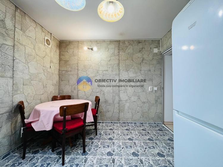 Apartament cu 3 camere semidecomandat, mobilat în Dărmănești