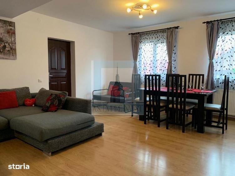 Casă cu 8 camere cu Canalizare în Sânpetru
