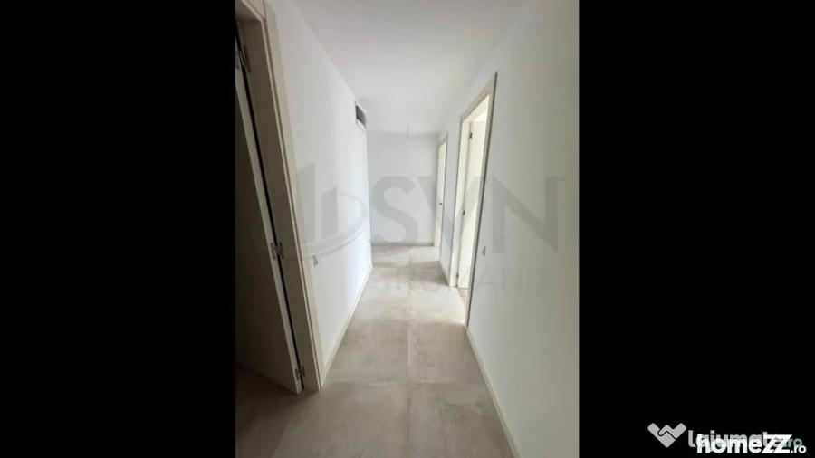 Apartament cu 4 camere decomandat în Costin Georgian