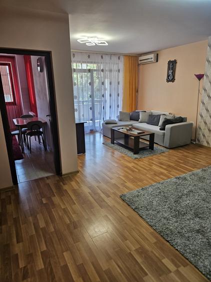Apartament cu 2 camere decomandat, mobilat în Buziașului