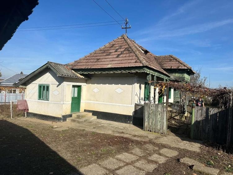 Casă cu 3 camere în Hărmăneasa
