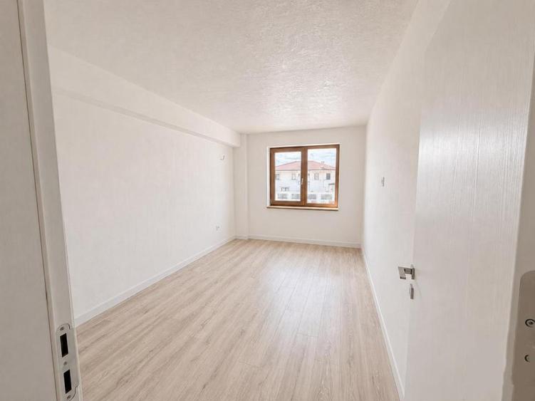 Apartament cu 3 camere în Titan