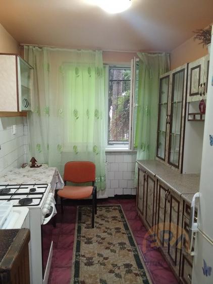 Apartament cu 2 camere semidecomandat, mobilat în Rogerius