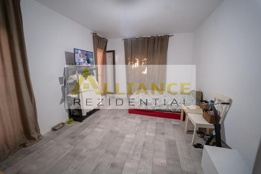 Casă individuală cu 5 camere cu Canalizare în Berceni