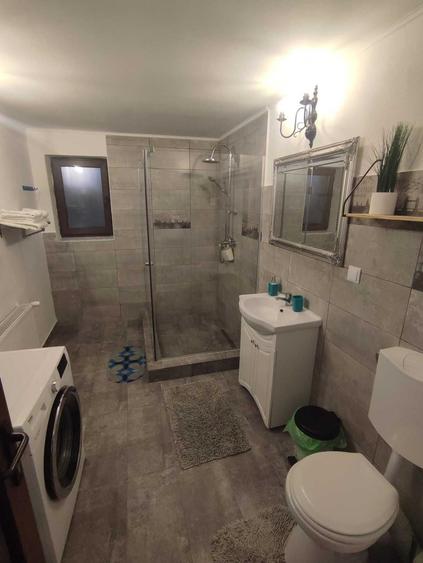Casă cu 2 camere cu Teren 4000 Mp în Spitalul Județean