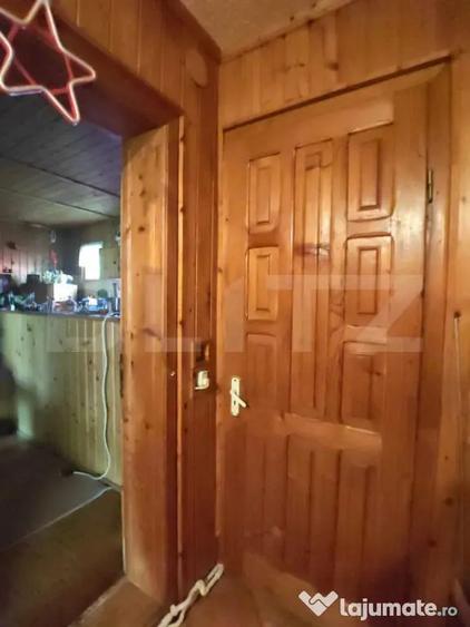 Casă cu 2 camere cu Teren 150 Mp în Zărnești