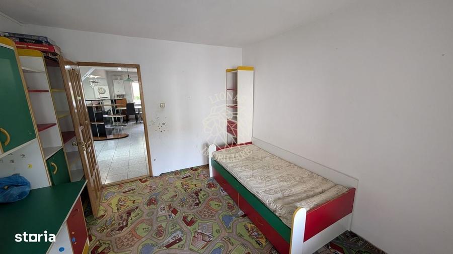 Apartament 4 camere 100 mp-balcon-parcare-beci-Central - 6