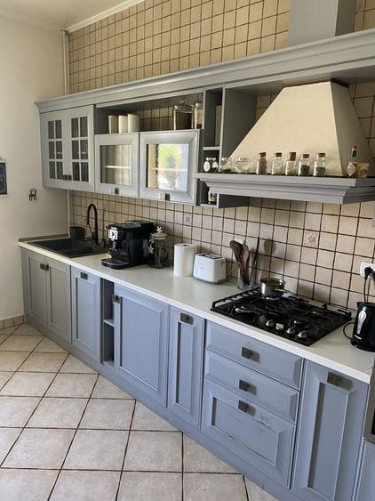 Casă cu 4 camere cu Teren 2750 Mp în Central