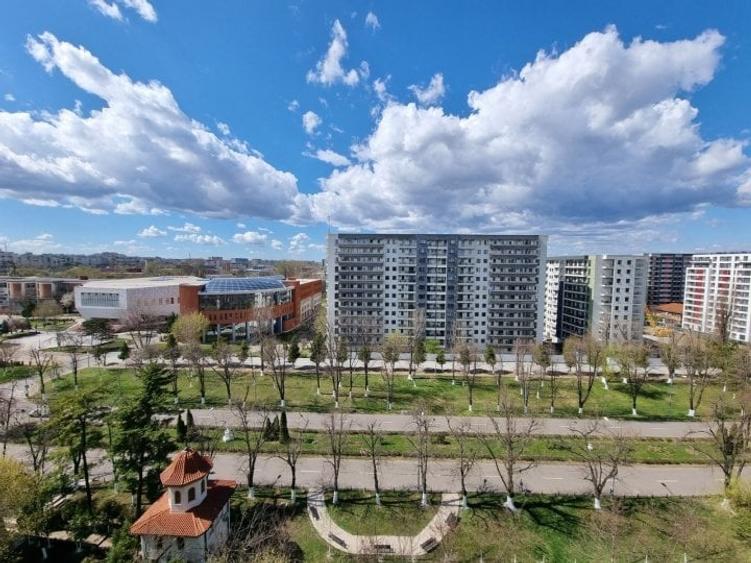 Apartament cu 2 camere decomandat în Grozăvești