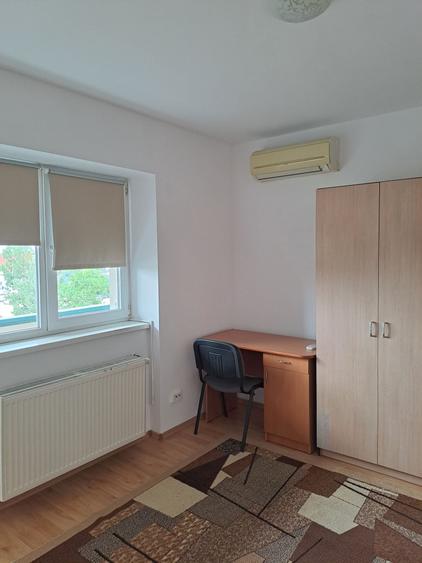 Garsonieră decomandată în Politehnica