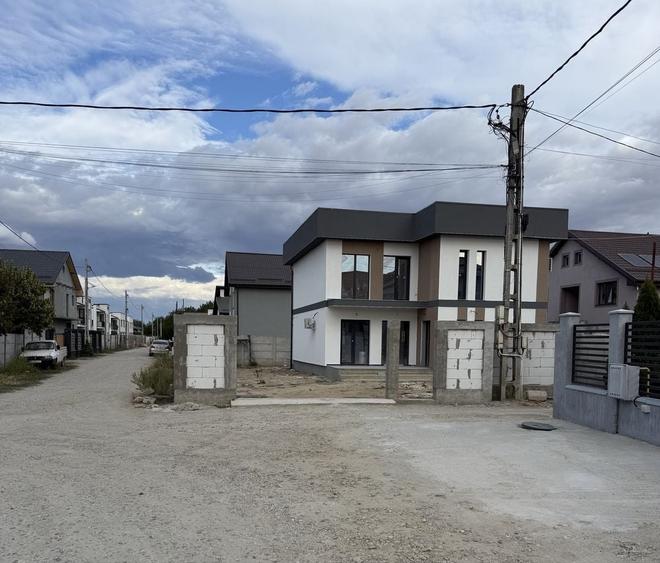 Casă cu 4 camere în Bran
