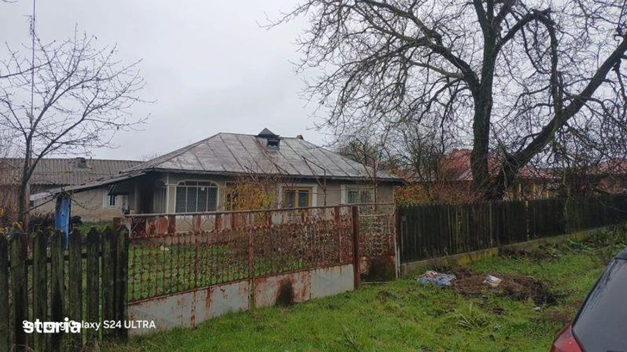 Teren de 4600 mp, în Botoroaga