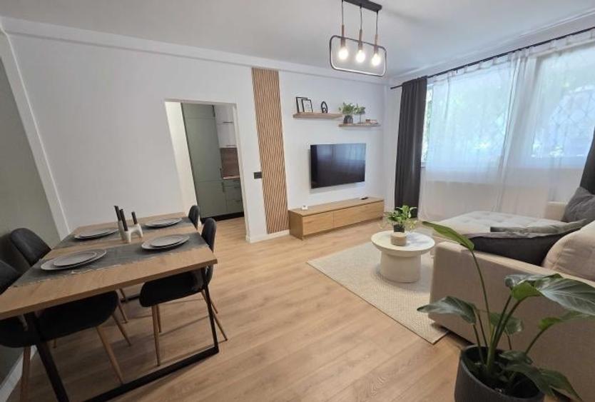 Apartament 2 camere de vanzare zona Centru - 2