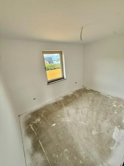 Casă cu 5 camere cu Teren 480 Mp în Horodnic