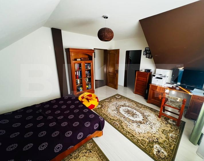 Casă individuală cu 5 camere cu Canalizare în Sântana de Mureș