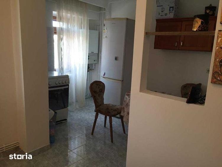 Apartament cu 3 camere decomandat în Independenței