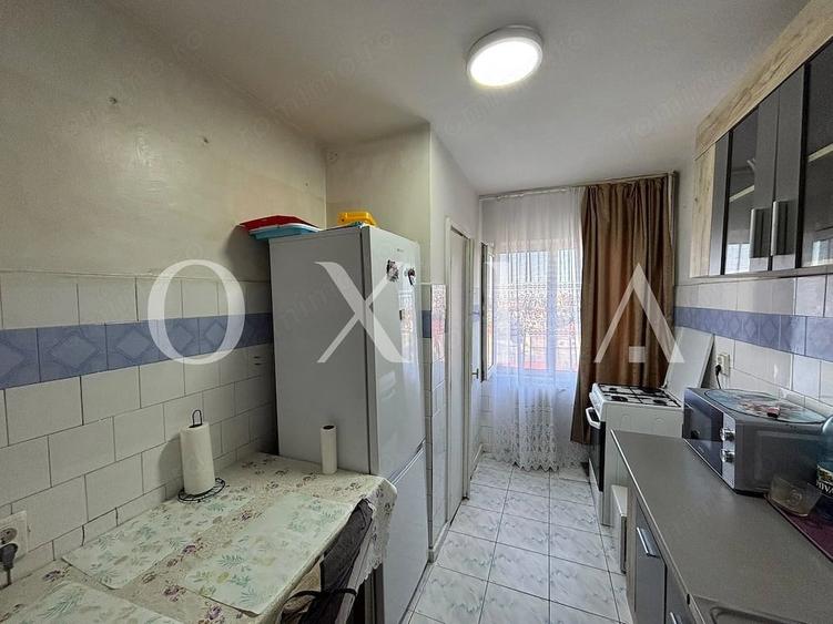 Apartament cu 3 camere semidecomandat în Gheorghe Lazăr