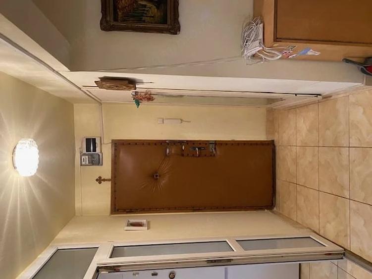 Apartament cu 3 camere decomandat, mobilat în Complex Studențesc