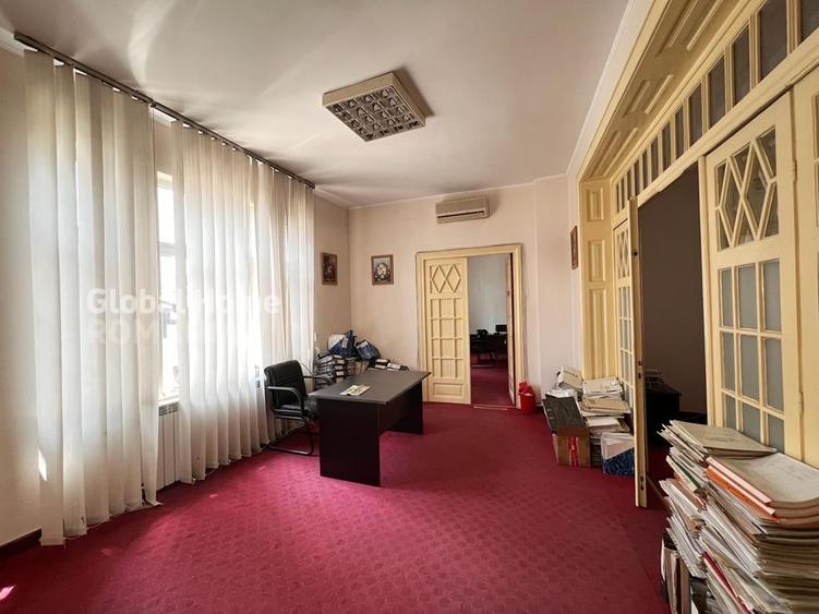 Casă cu 20 camere cu Canalizare în Unirii