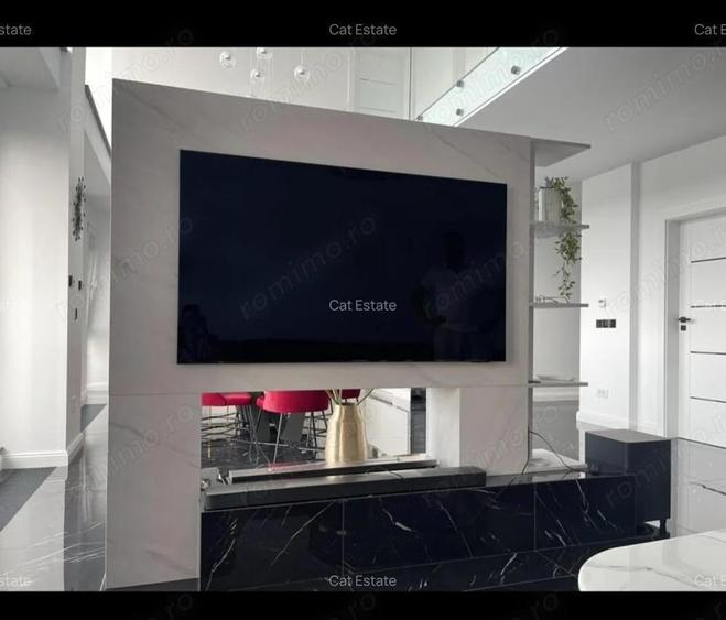 Apartament cu 4 camere decomandat în Central