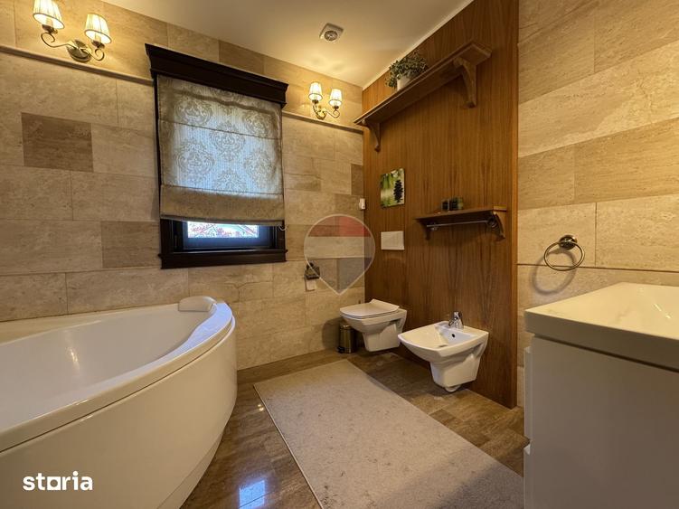 Casă cu 3 camere cu Teren 180 Mp în Central