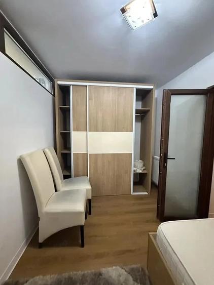 Apartament cu 2 camere decomandat în E3
