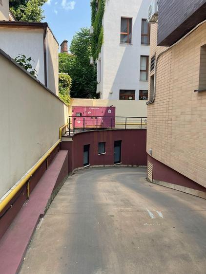 Birou, de 2,444 mp, în Grădina Icoanei