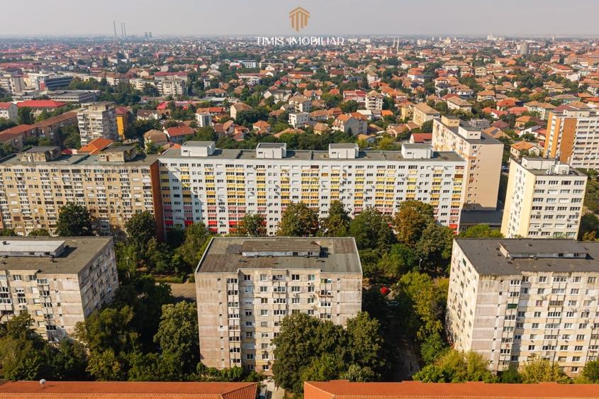 Apartament cu 2 camere semidecomandat, mobilat în Complex Studențesc