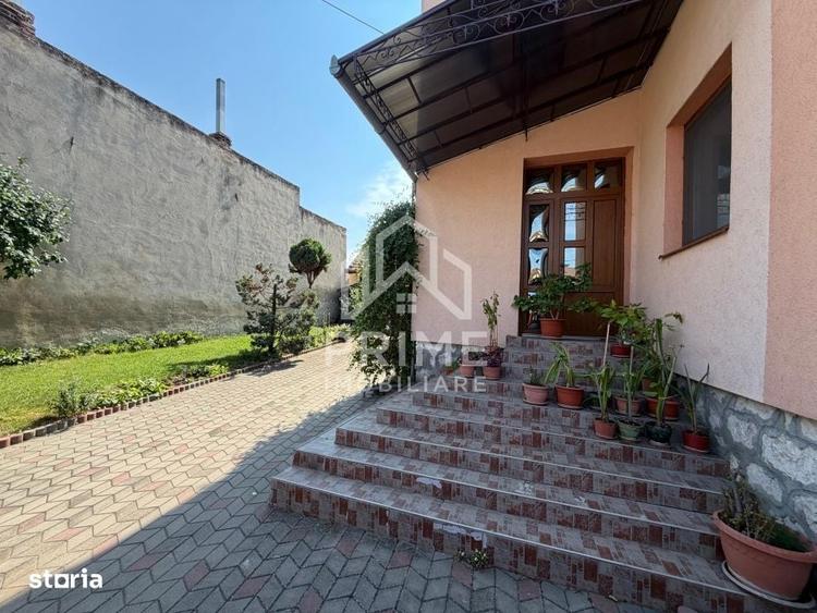 Casă cu 4 camere în Central
