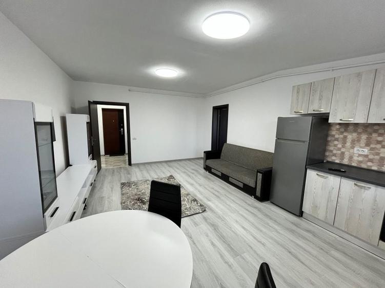 Apartament cu 2 camere semidecomandat în Sânpetru