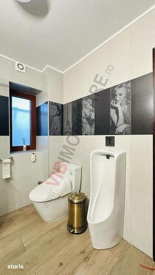 Casă cu 7 camere cu Teren 514 Mp în Central