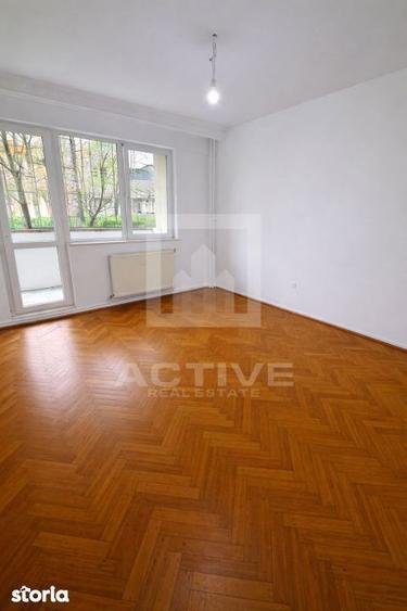 Apartament cu 3 camere în Plopilor