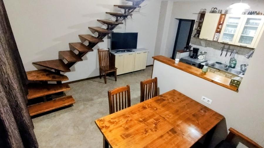 Casă individuală cu 4 camere cu Teren 309 Mp în Griviței