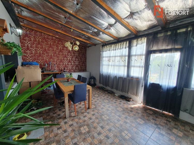 Casă individuală cu 5 camere cu Canalizare în Jebel