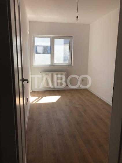 Apartament cu 4 camere decomandat în Mihai Viteazul
